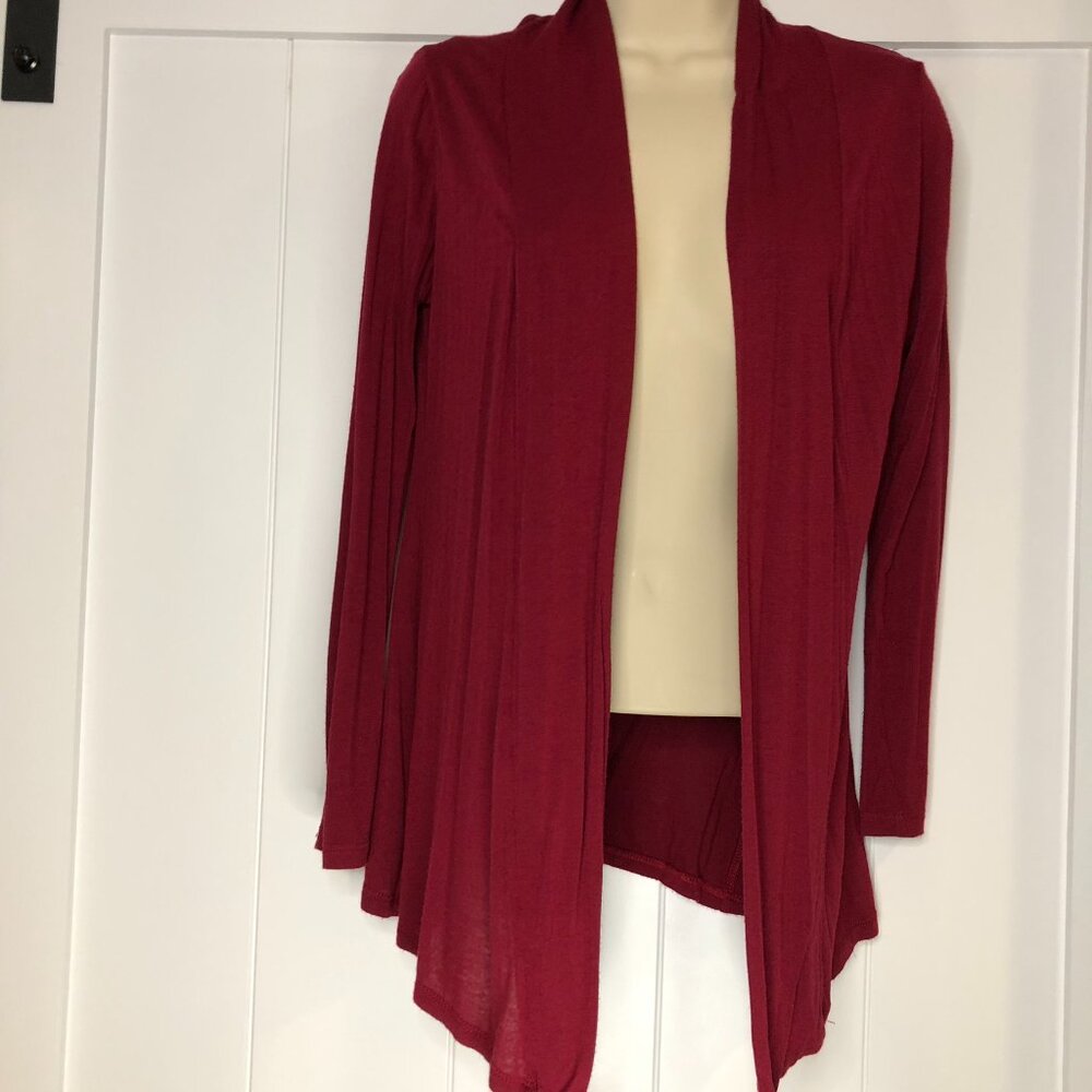 Shelly deep red/burgundy cardigan sweater, lightweight, size S